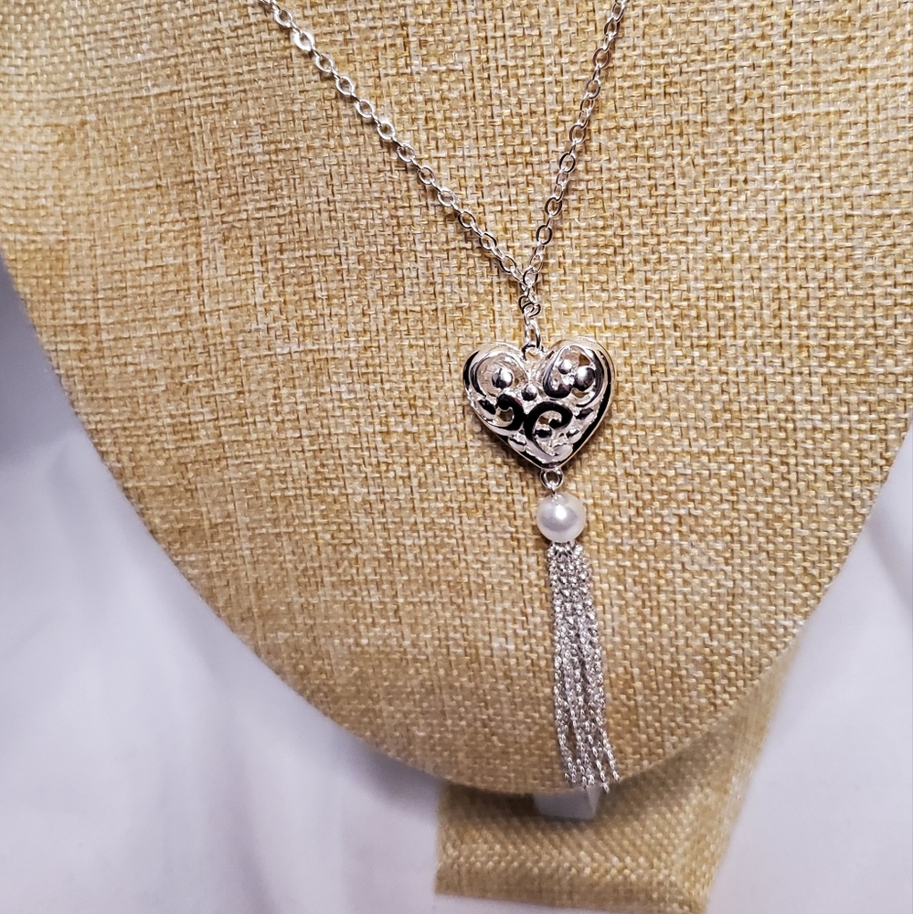 NEW! Kim Rogers Inspirations Long Necklace w/ Filigree Heart Pendant Faux Pearl